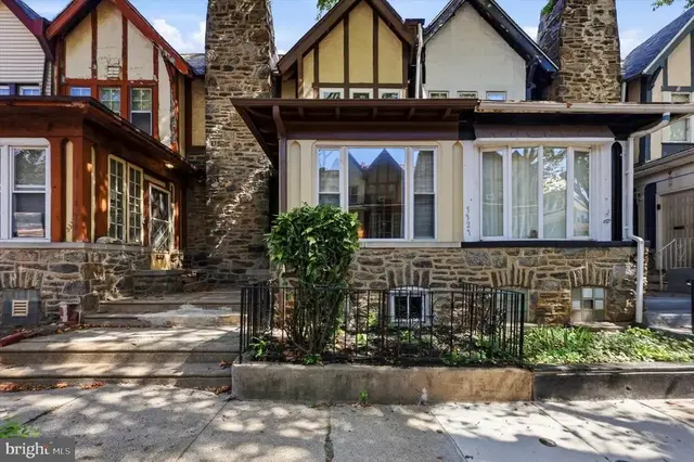 5329 N Carlisle, Philadelphia