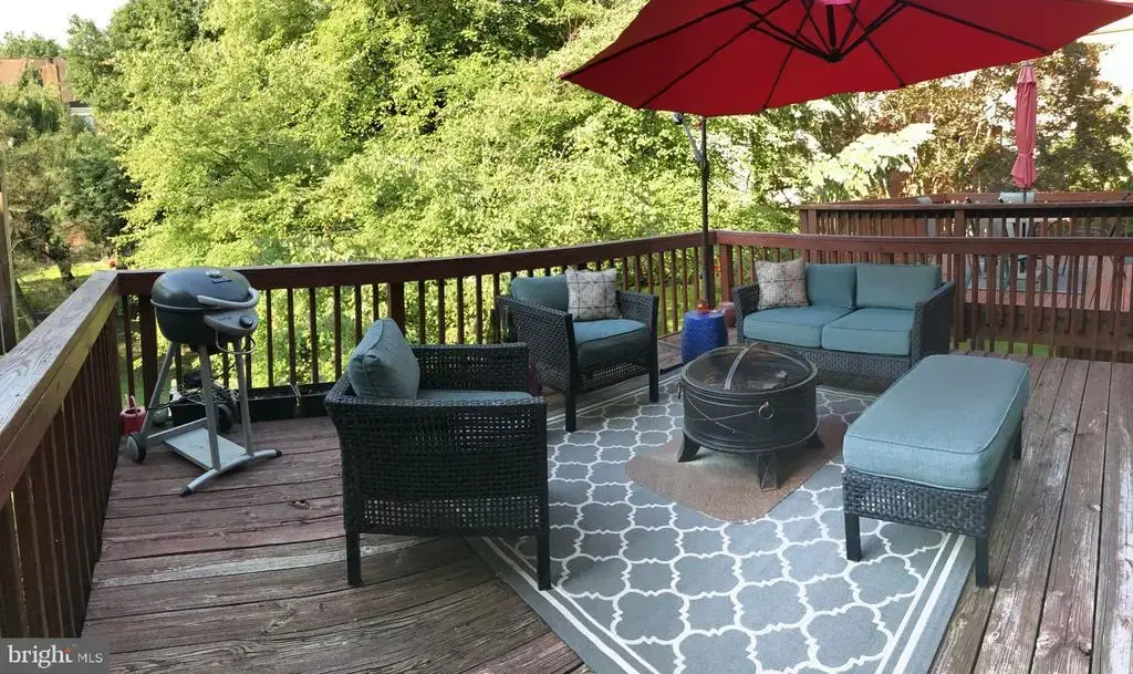 5319 King Charles, BETHESDA