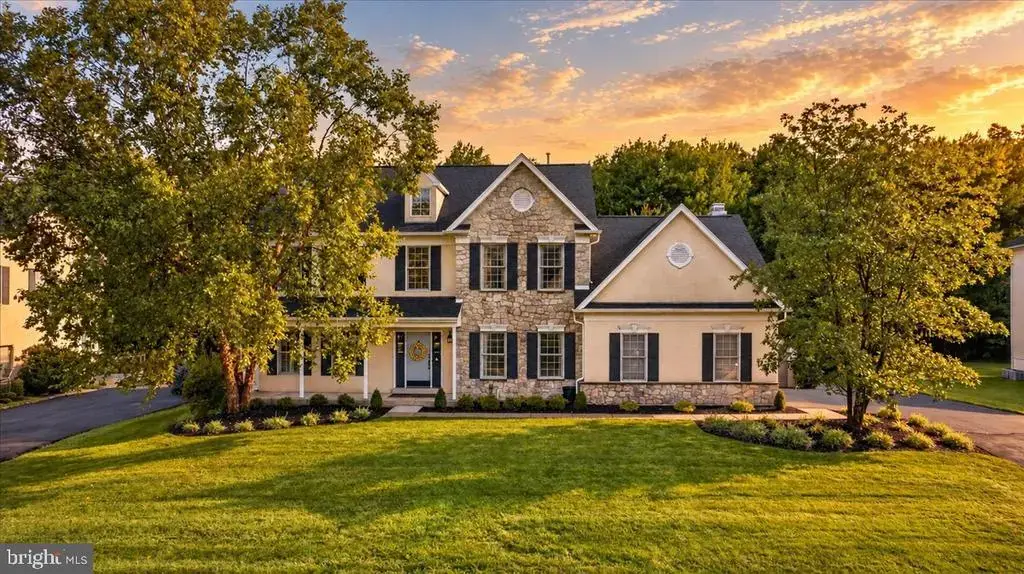 813 Princeton Dr, WARRINGTON