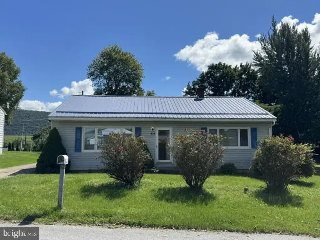 414 Princeton St, LEWISTOWN