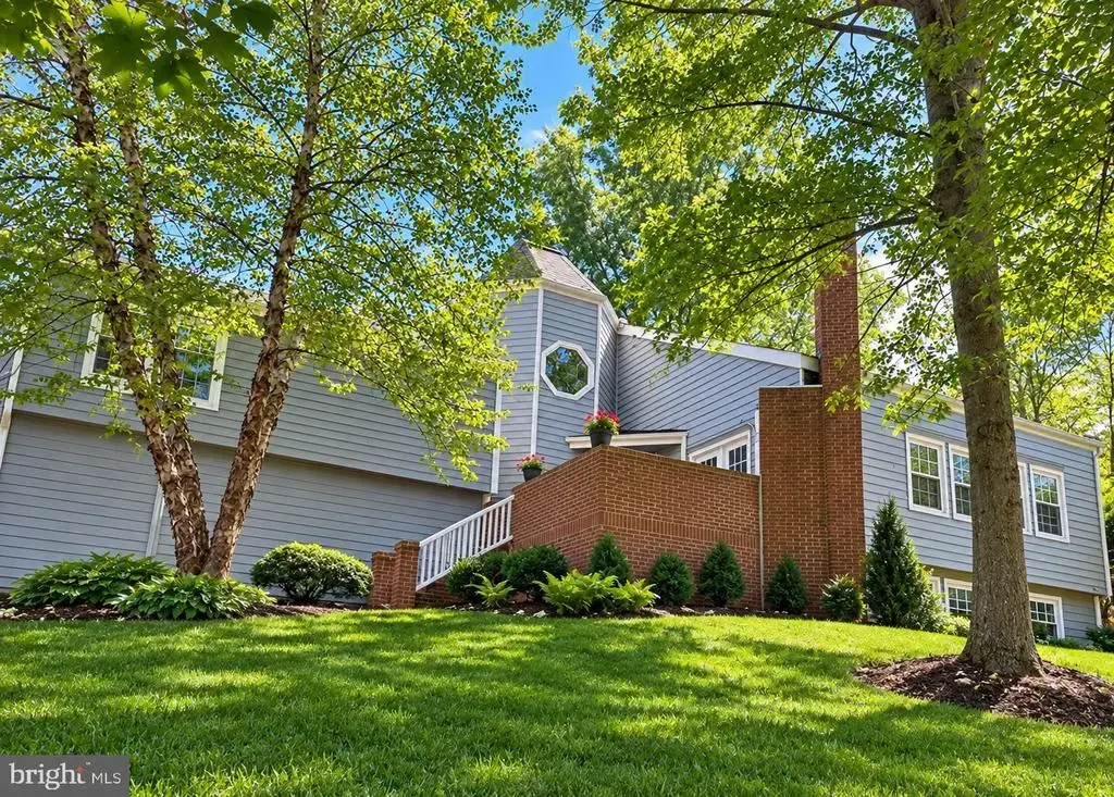 11421 Barrow Downs, COLUMBIA