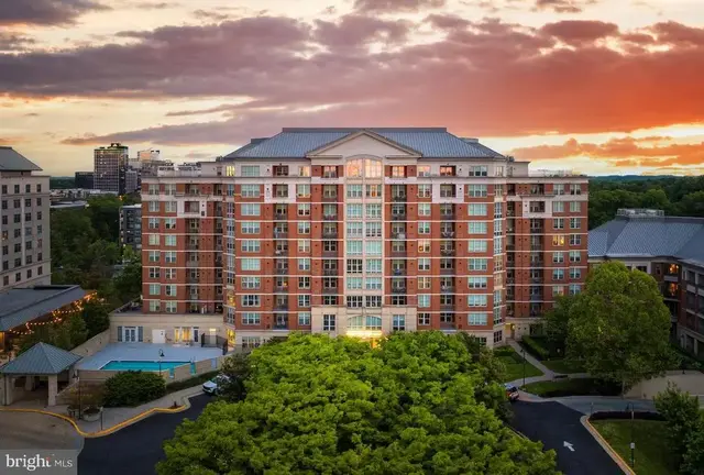 11760 Sunrise Valley Dr #813, Reston