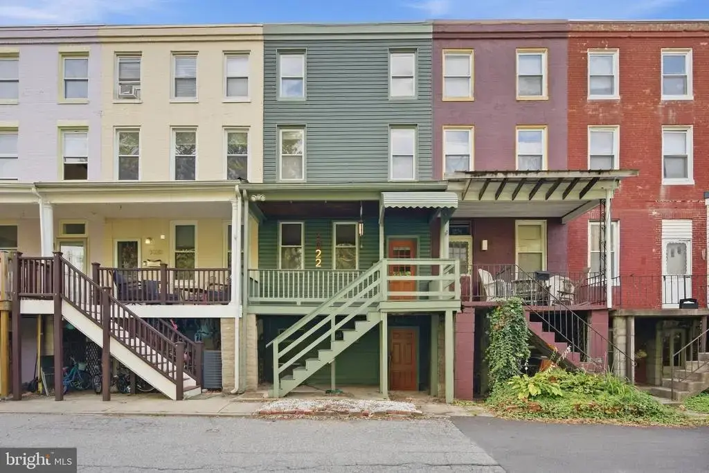 3022 Darby St E, BALTIMORE