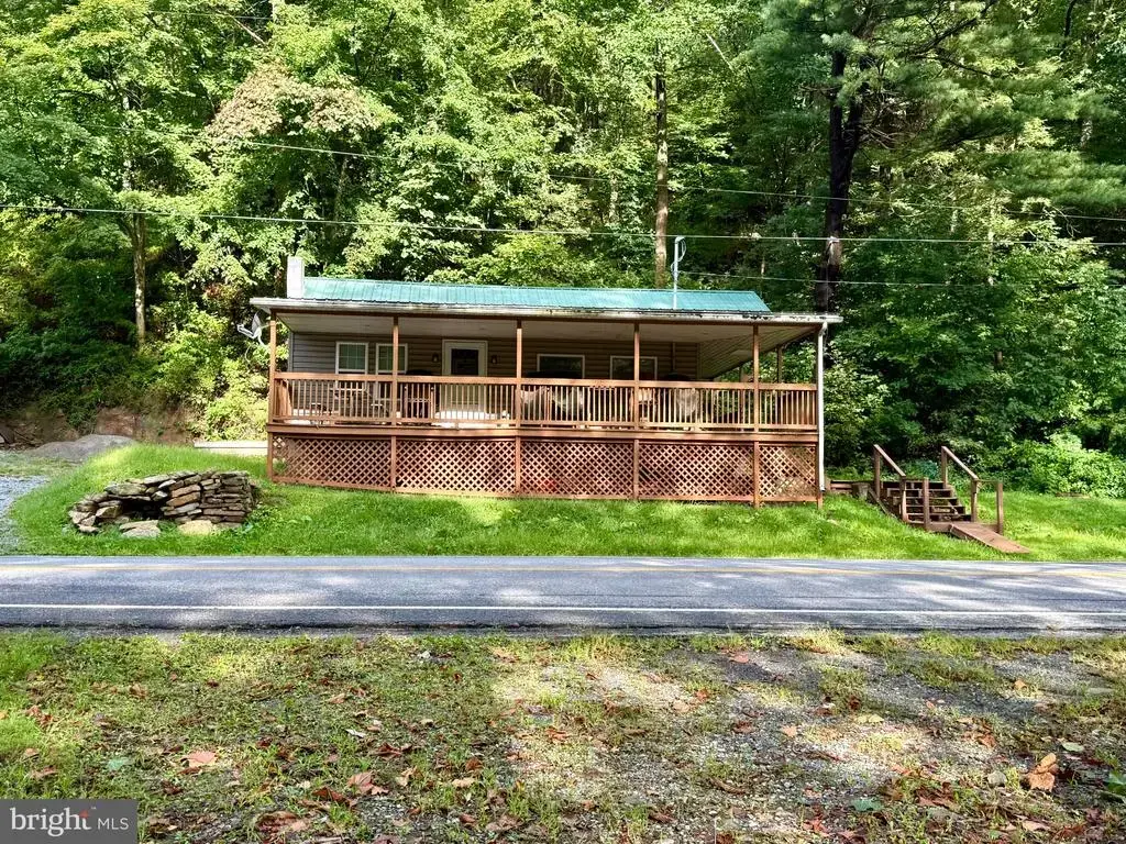 8263 Raystown Rd, SAXTON