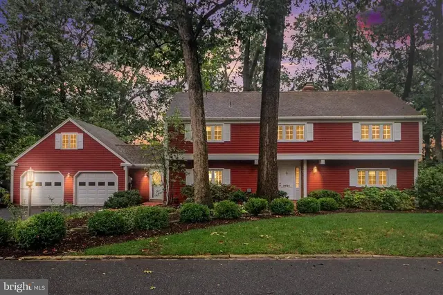 5021 Woodbox Ln, Mechanicsburg