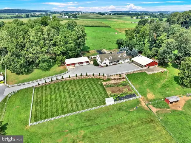 942 Valley Rd, Quarryville