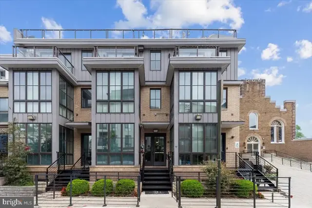 625 Park Rd Nw #204, Washington