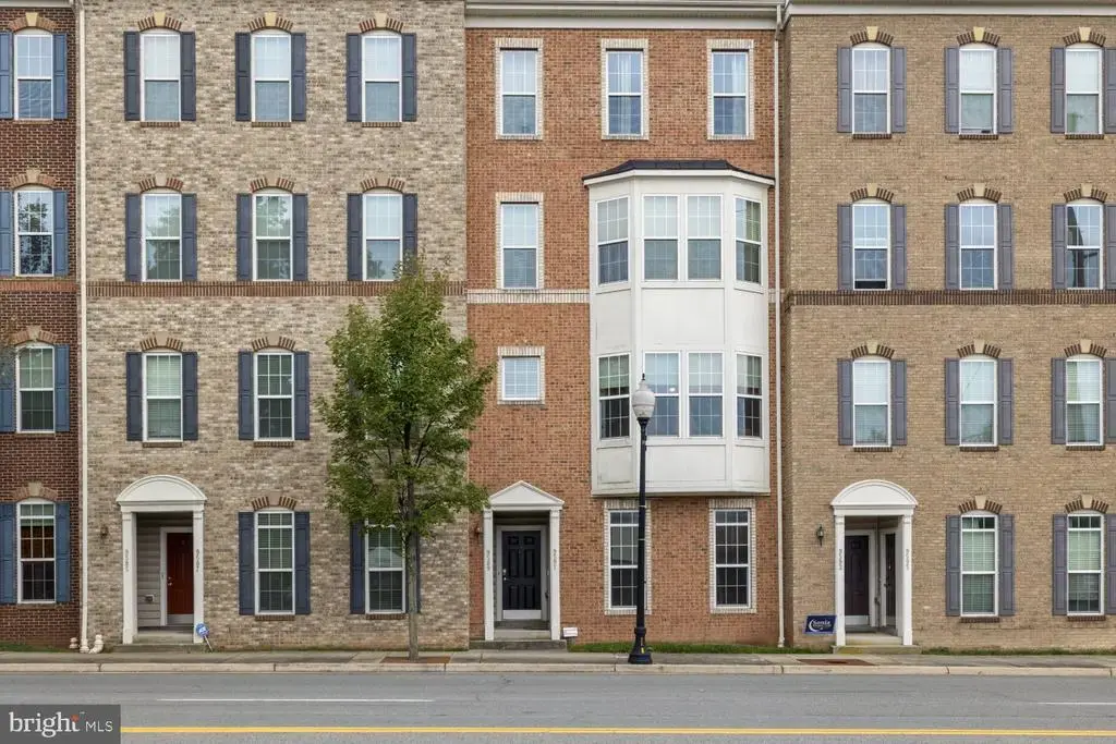 9591 Center St, MANASSAS