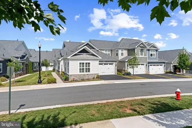 23702 September Sun Sq, Ashburn