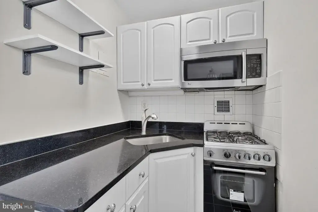 1111 Arlington Blvd #913, ARLINGTON