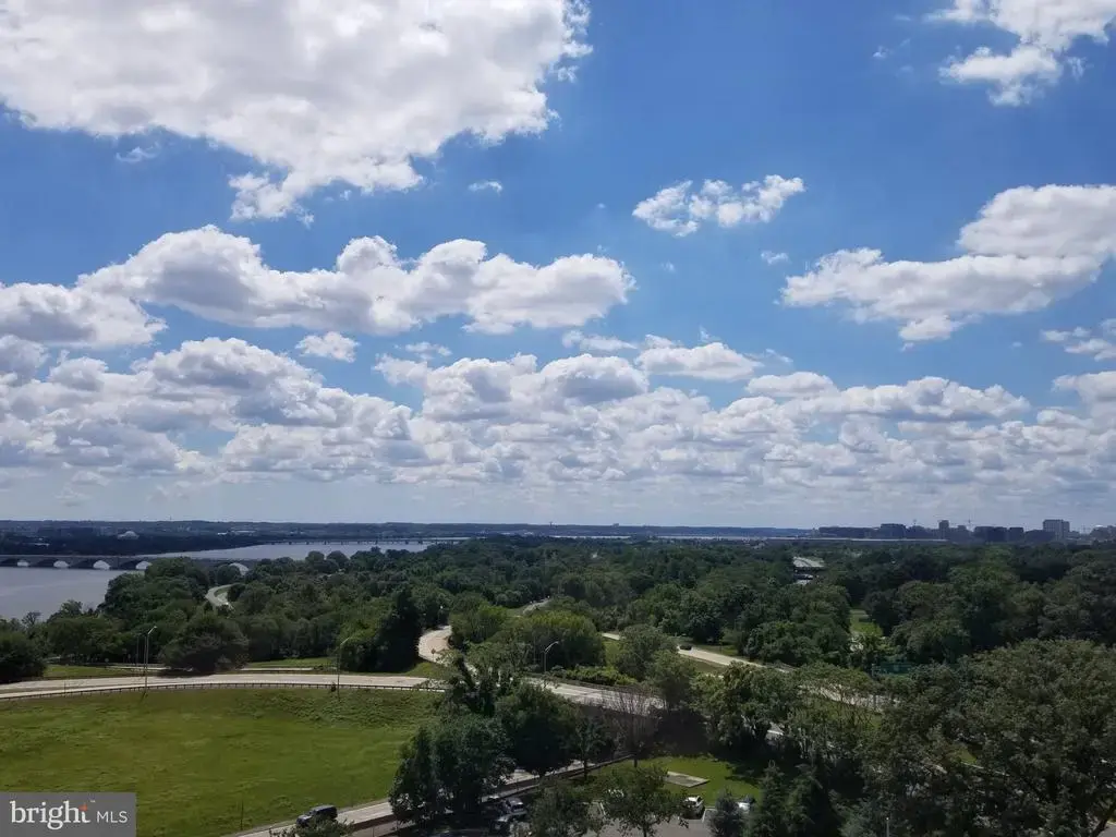 1011 Arlington Blvd #1040, ARLINGTON