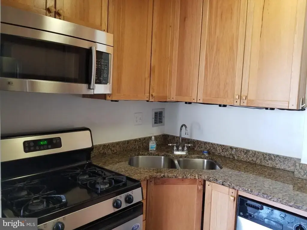 1111 Arlington Blvd #307, ARLINGTON