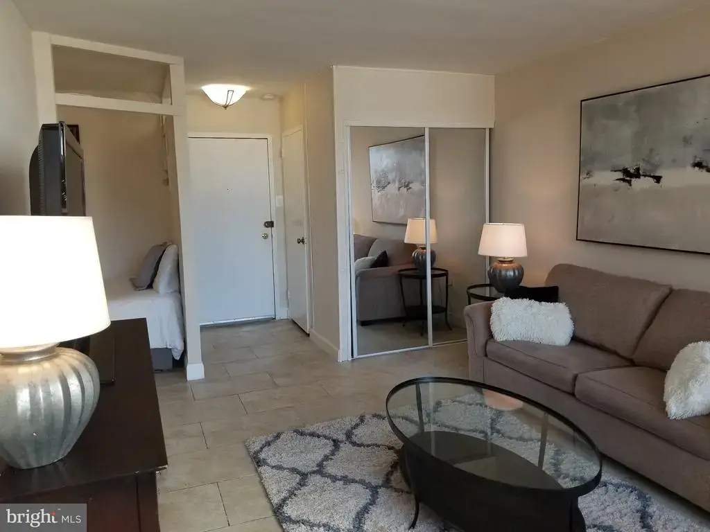 1121 Arlington Blvd #927, ARLINGTON
