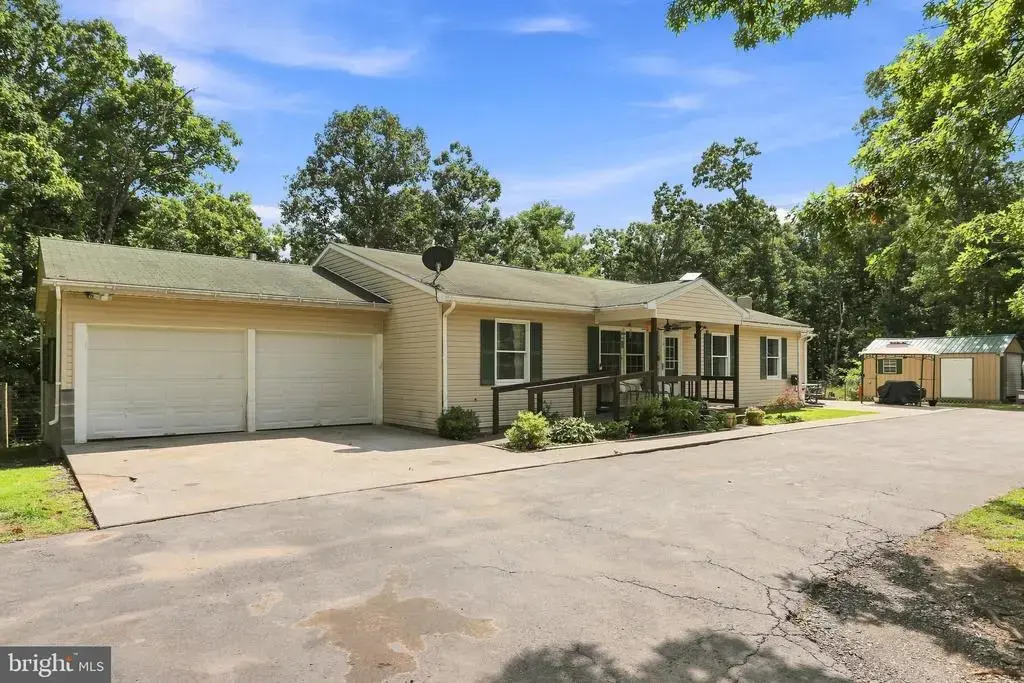 123 Blakes Way, HIGH VIEW