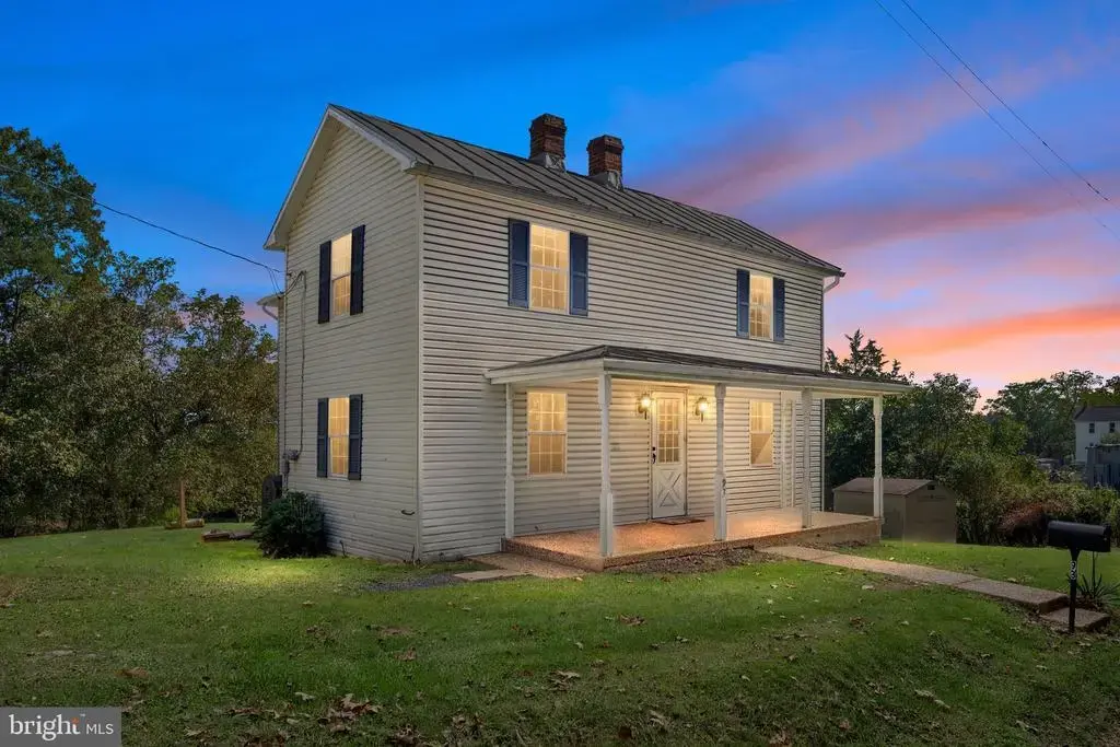 93 Meadow Mills Rd, STRASBURG