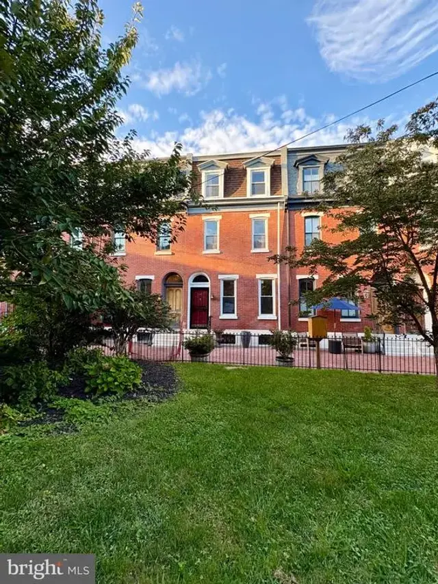 2345 St Albans Pl, Philadelphia