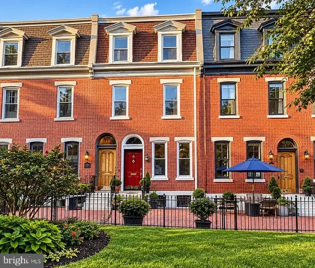 2345 Saint Albans, Philadelphia