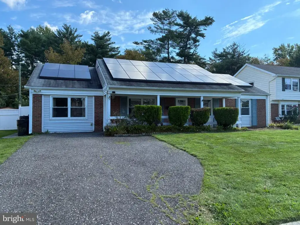 18 Glover Ln, WILLINGBORO