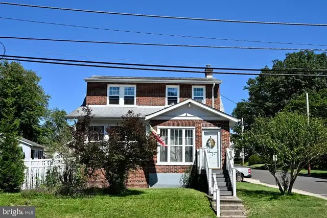 411 E Walnut St, Perkasie