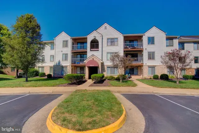 9564 Cannoneer Ct #304, Manassas