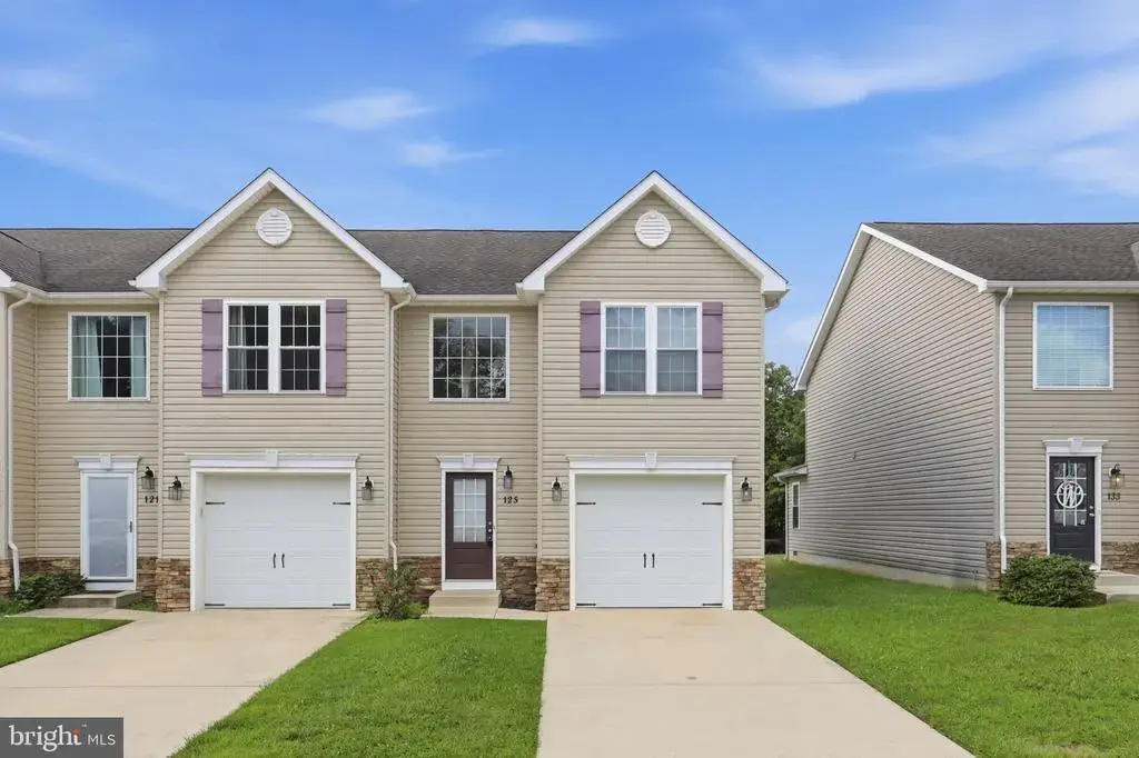 125 Wynsome Blvd, CAMDEN-WYOMING