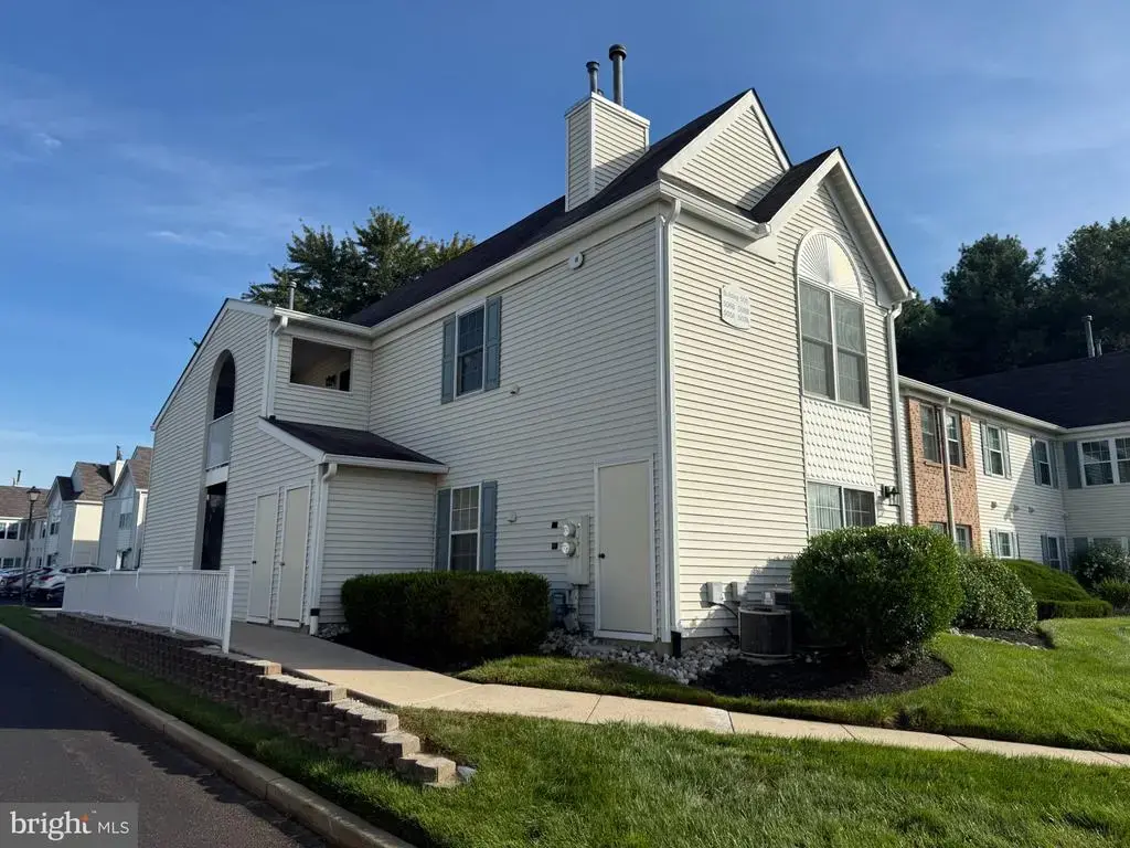 508-b Ginger Dr, MOUNT LAUREL