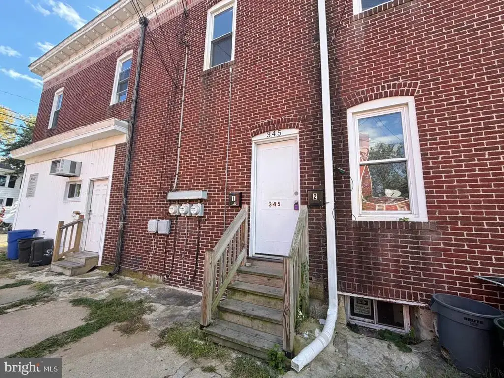 345 Woodland St #2, TRENTON