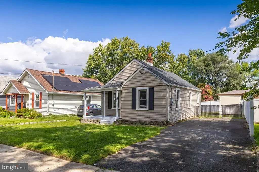 50 Jenkins Ave, PENNSVILLE