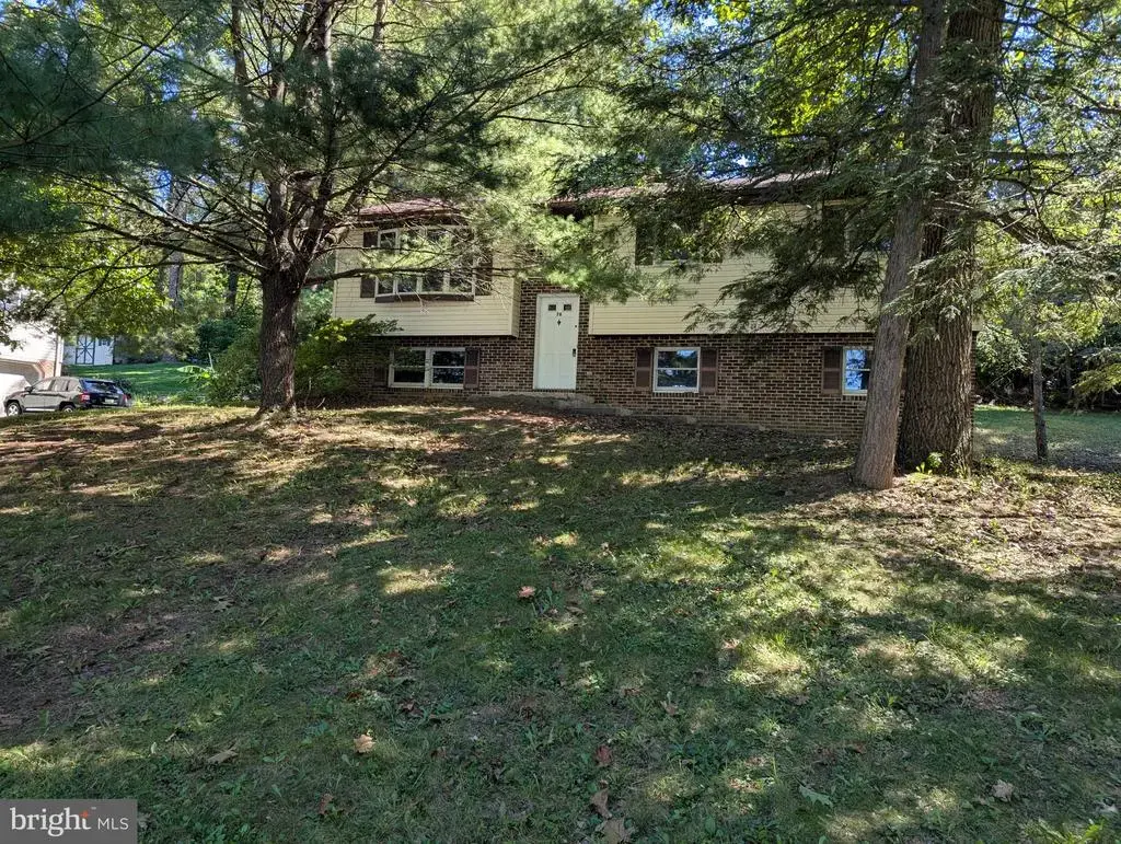 78 Sweet Arrow Lake Rd, PINE GROVE