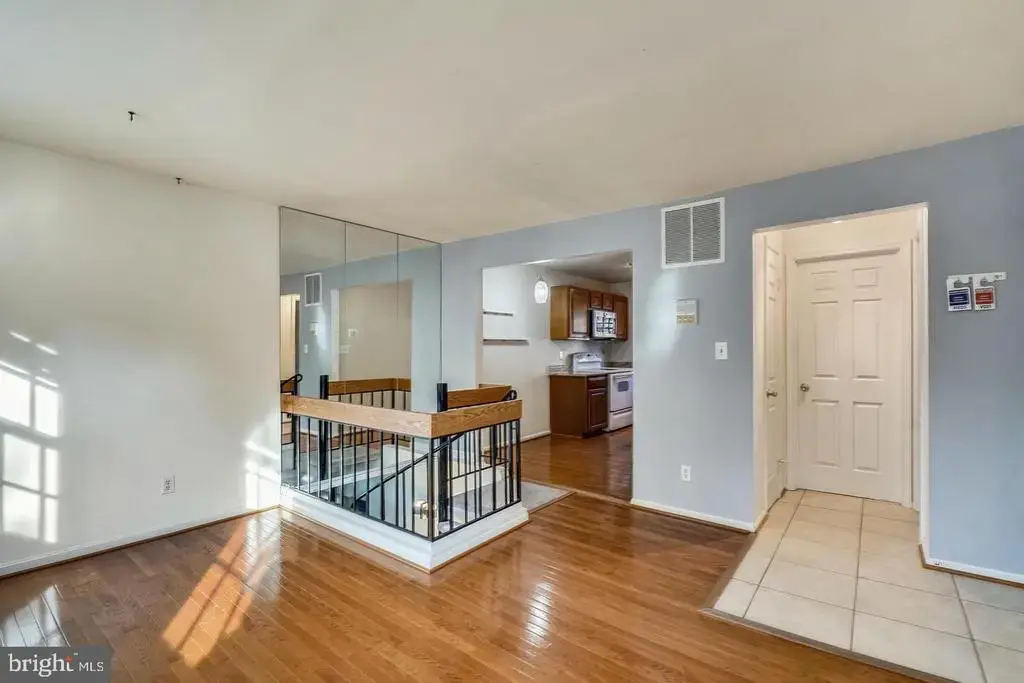 603 Bashford Ln #1, ALEXANDRIA