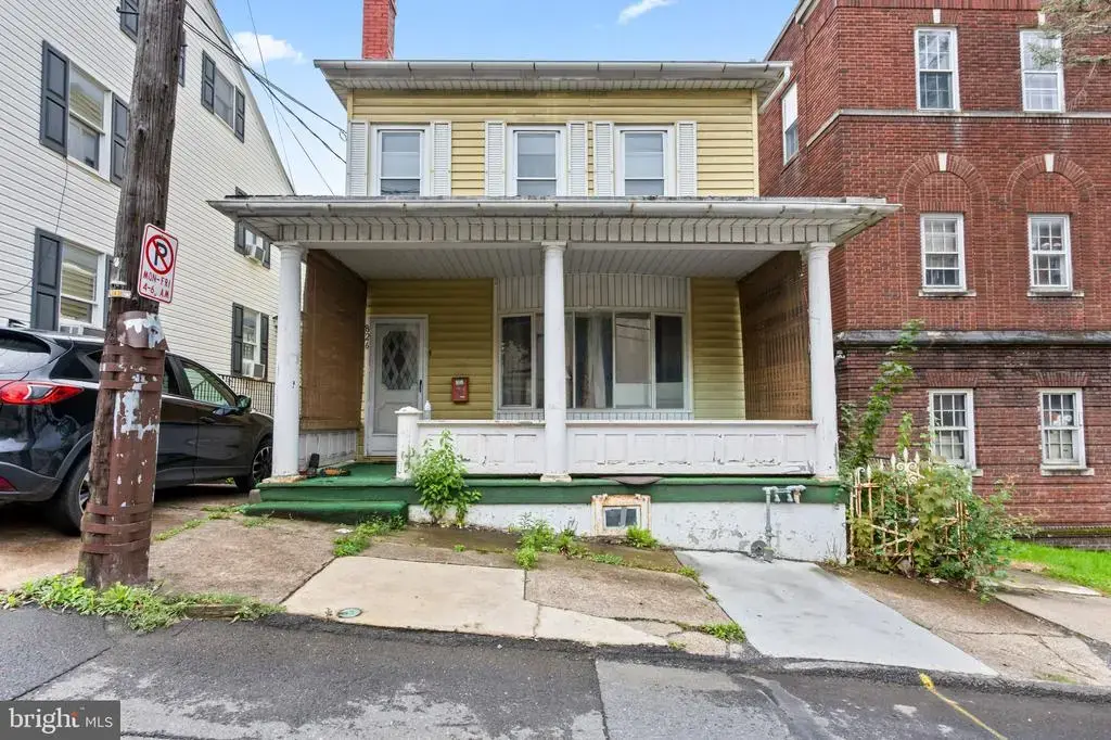826 E Race St, SHAMOKIN
