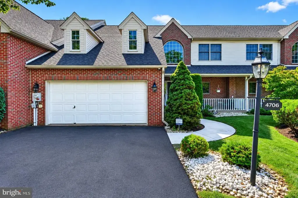 4706 Pinehurst Cir, CENTER VALLEY
