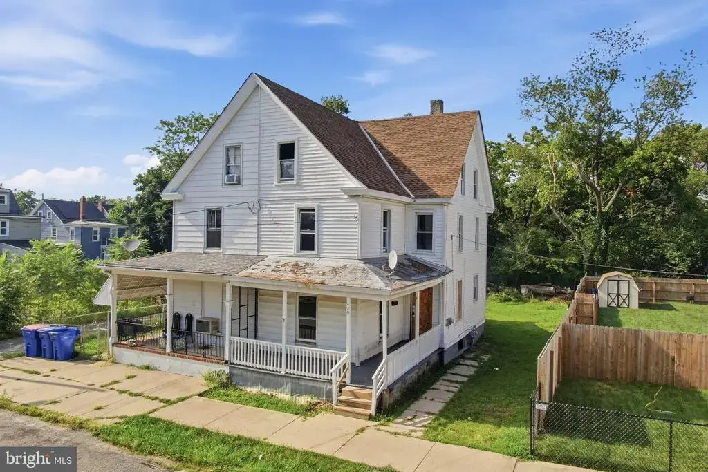 420 Oak St E, MILLVILLE