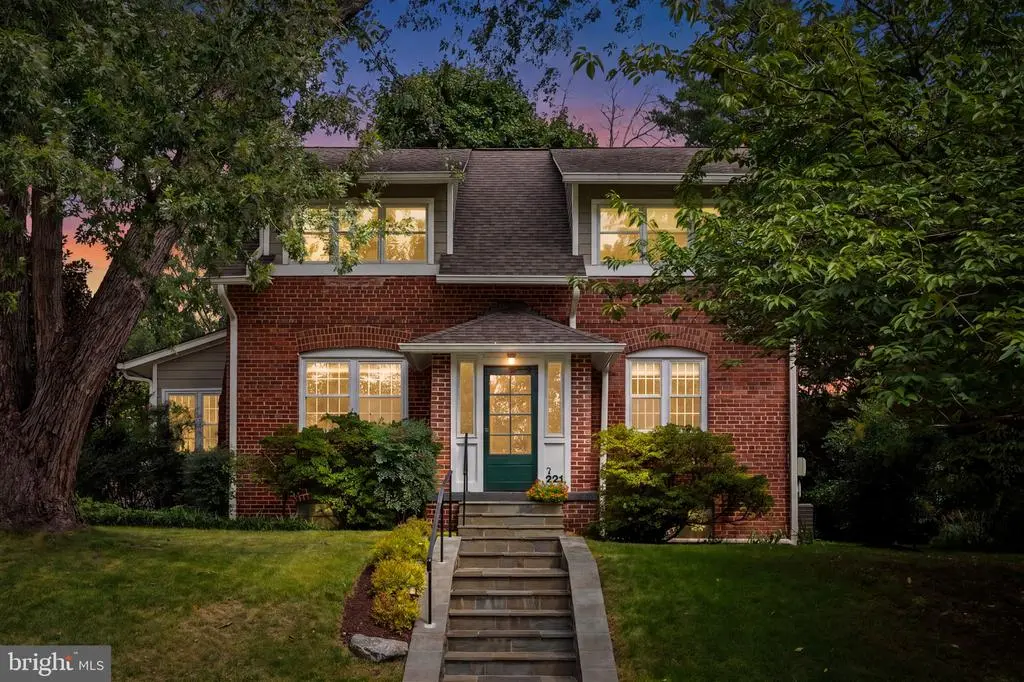 221 Grant Ave, TAKOMA PARK