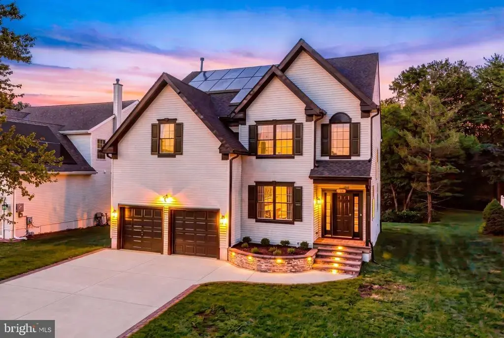 12 Wood View Dr, MOUNT LAUREL