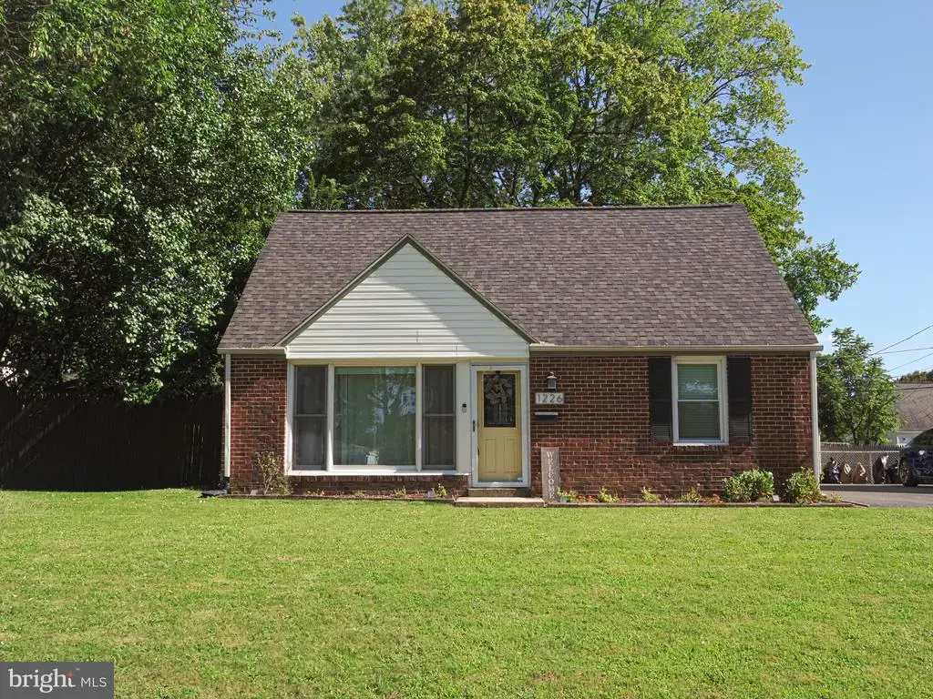 1226 University Ave, MORTON