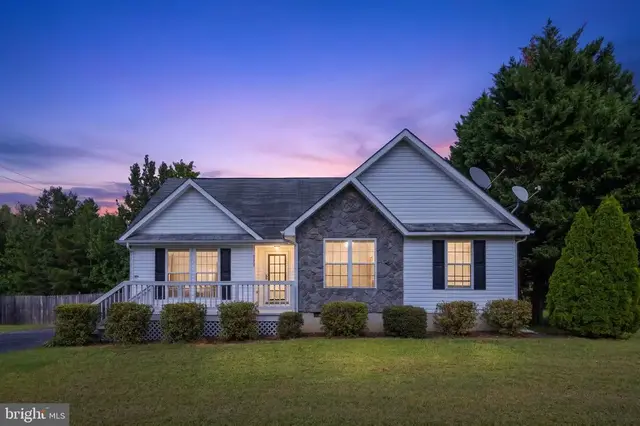 8711 Jenny Ln, Fredericksburg