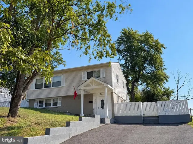 14313 Randall Dr, Woodbridge