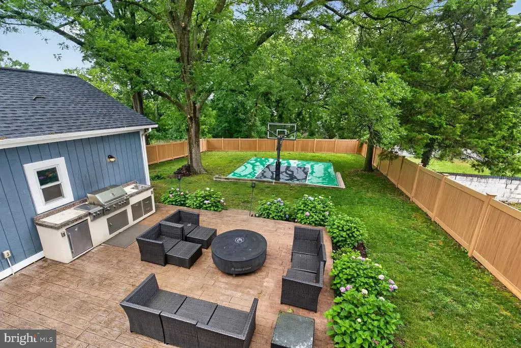 3717 30th Pl Ne, WASHINGTON