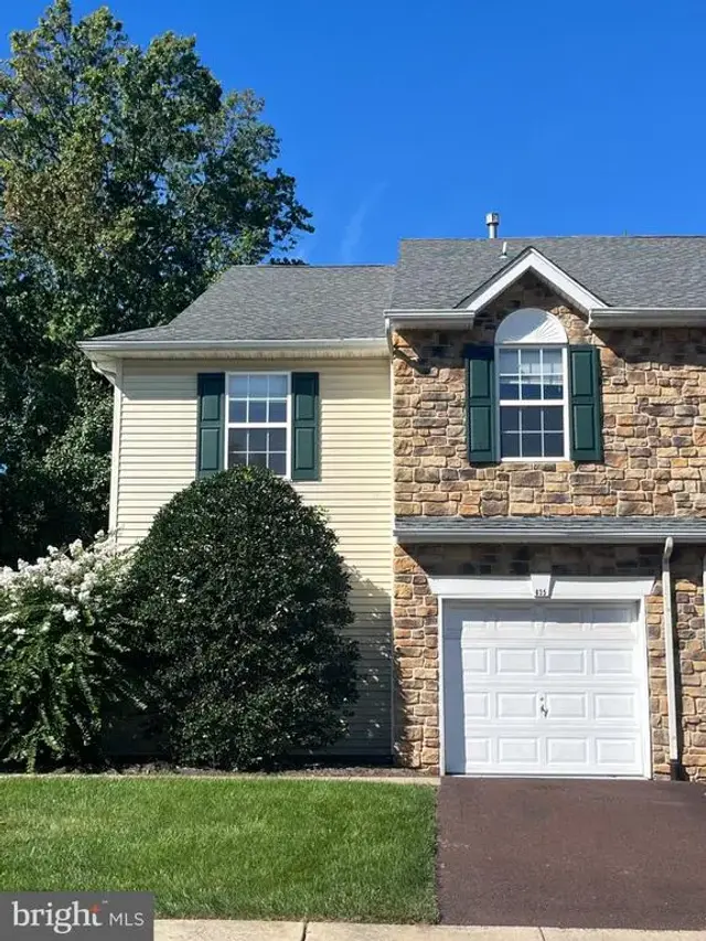 835 Rosehill Dr, King Of Prussia