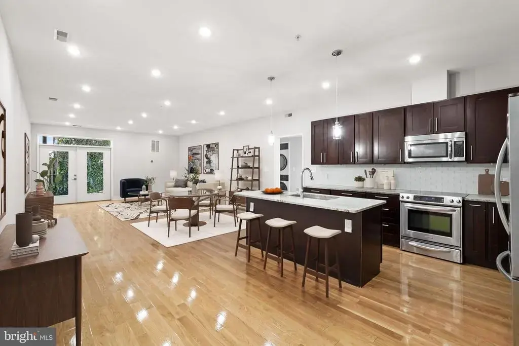 610 Newton Pl Nw #4, WASHINGTON