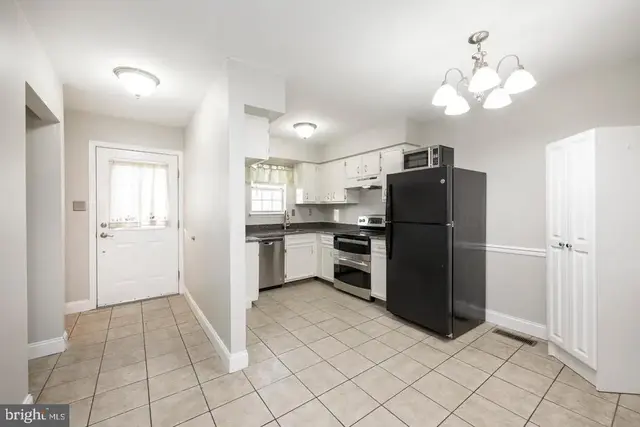 328 Carlyn Ct, Downingtown