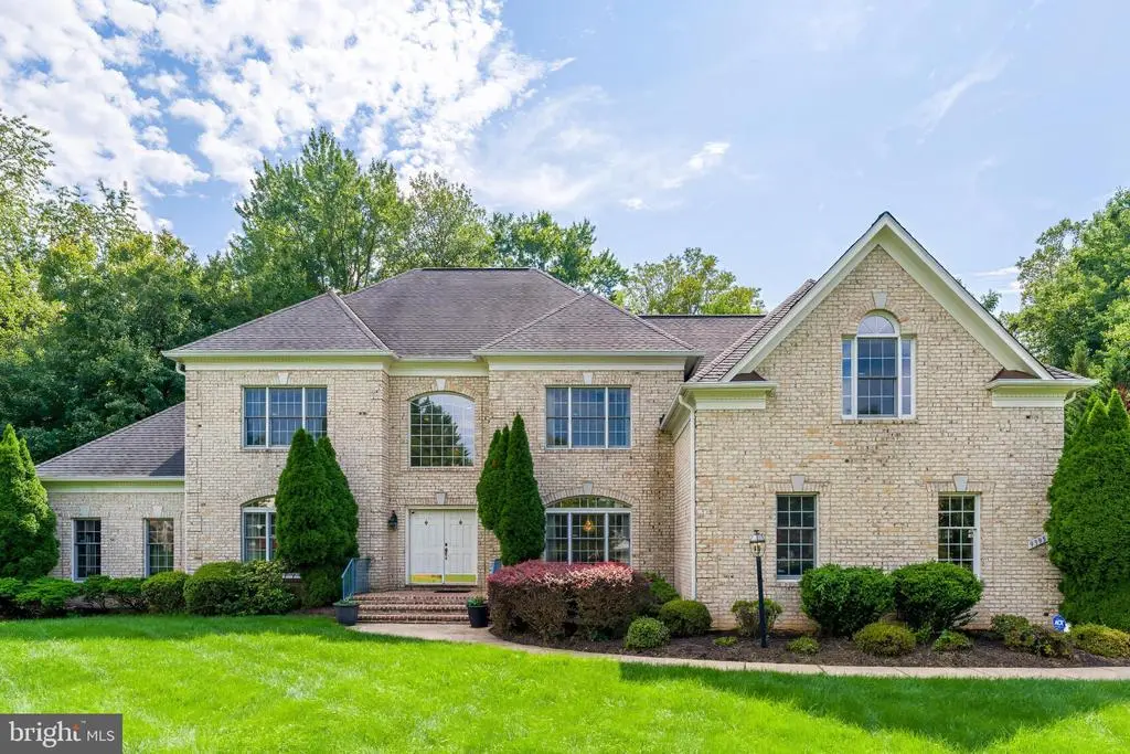 9395 Wolf Trap Creek Ct, GREAT FALLS