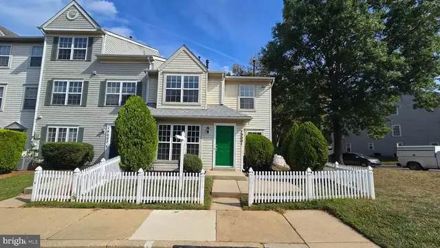 19001 Lark Song Ter, Germantown