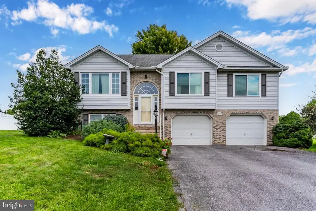 473 Franklin Square Dr, CHAMBERSBURG