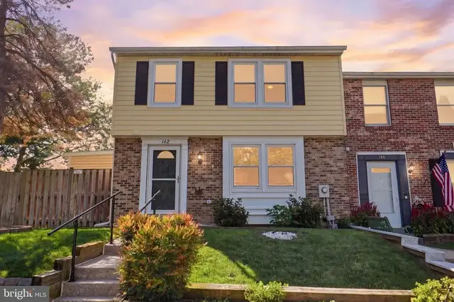 142 Fairfield Dr, Frederick