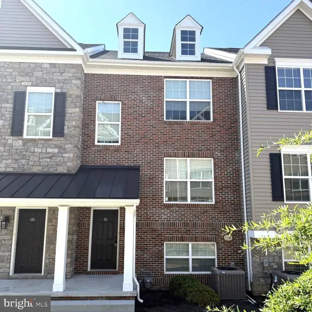 611 Pony Ln, WILMINGTON