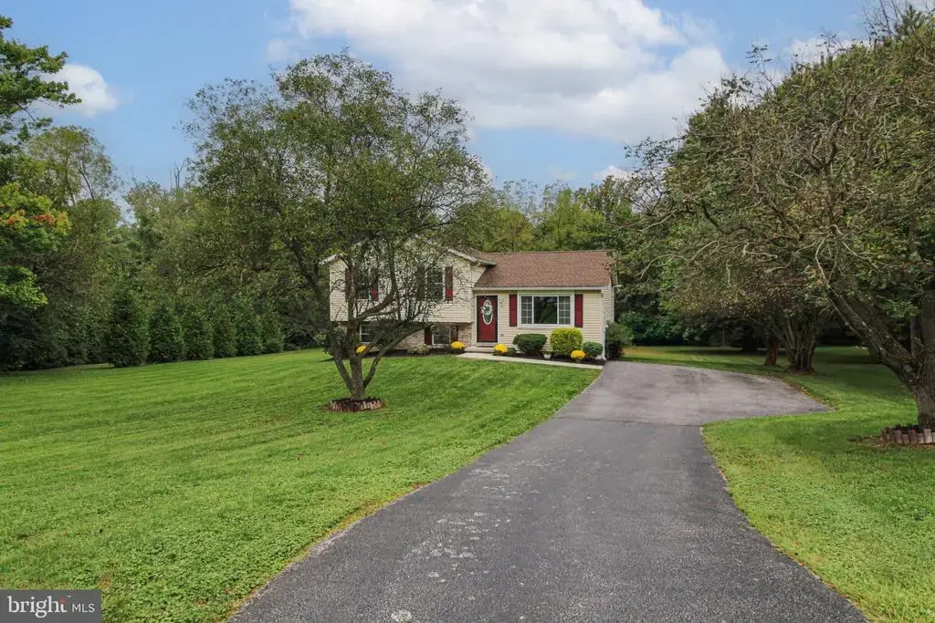 13 Foxtail Ct, SHREWSBURY