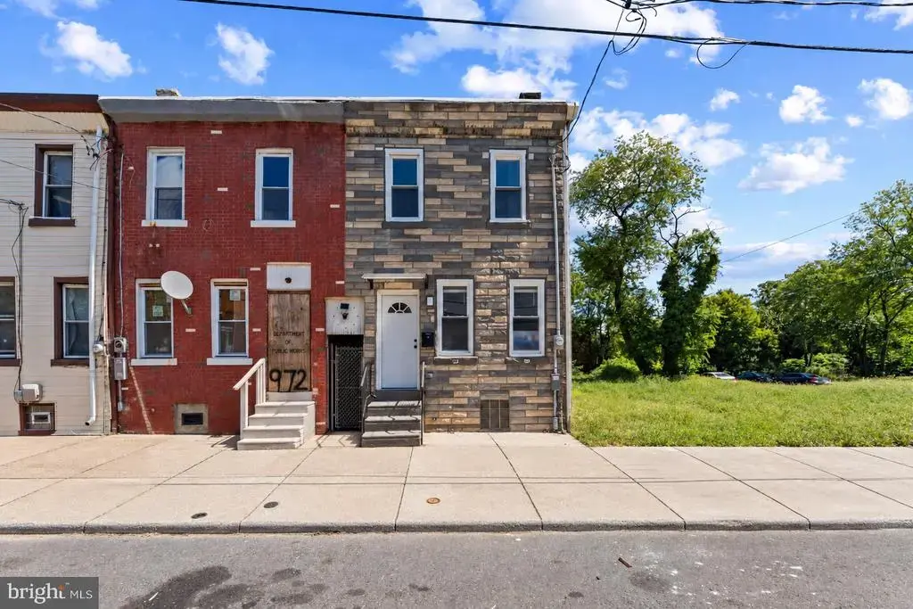 974 S 8th St, CAMDEN