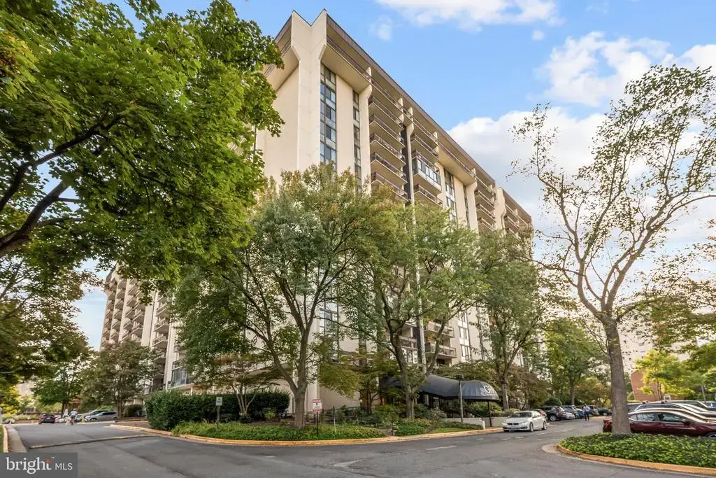 5300 Holmes Run Pkwy #812, ALEXANDRIA